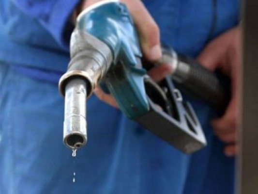 Accizele la motorină cresc cu 4,5% de la 1 ianuarie 2013